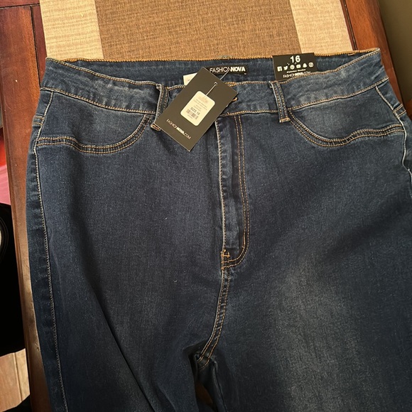 NWT. Fashion Nova strings attached flare jeans - Picture 4 of 5
